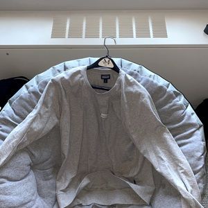 Grey Patagonia crew neck sweatshirt